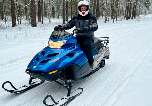 Поездка на снегоходе в Москве