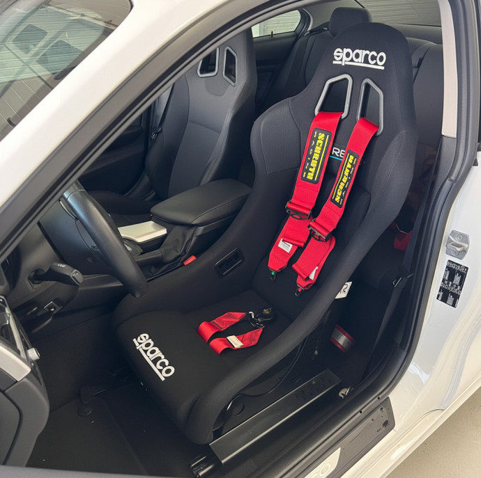 60 минут за рулем спортивного суперкара в Москве