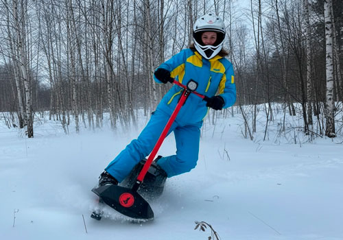 Катание на мотосноуборде в Москве