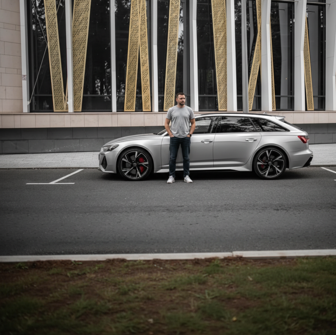 Аренда автомобиля Audi RS6 в Москве
