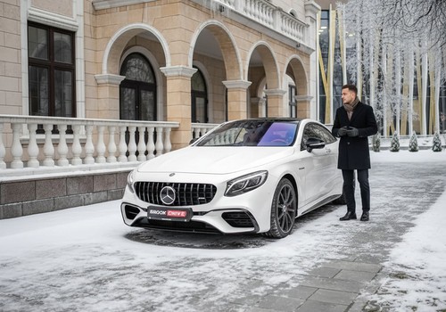 Аренда автомобиля Mercedes S63 coupe AMG в Москве