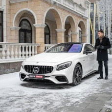 Аренда автомобиля Mercedes S63 coupe AMG в Москве