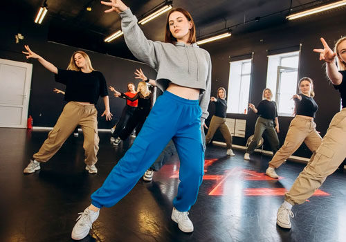 Занятия по танцевальному стилю K POP в Санкт-Петербурге