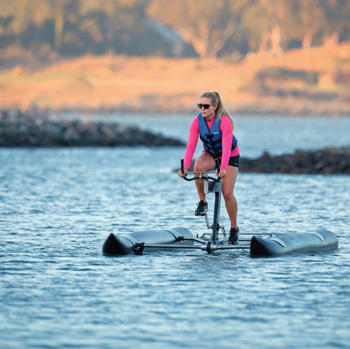 Прогулка на WATERBIKE в Санкт-Петербурге