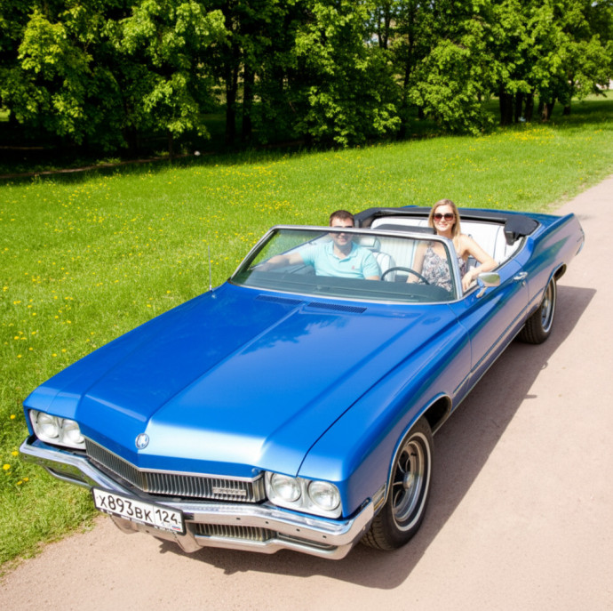 Поездка на ретро кабриолете Buick / Oldsmobile в Санкт-Петербурге