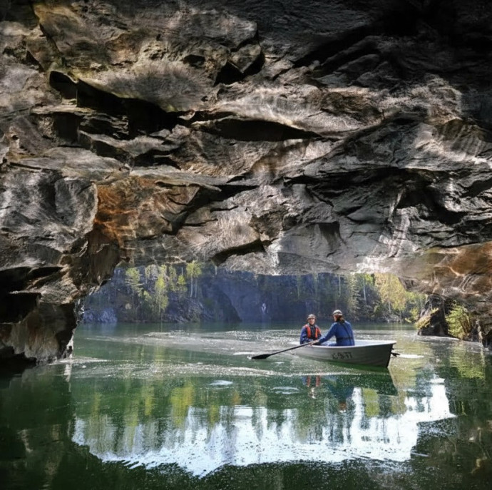 Тур в Карелию парк Рускеала и водопады в Санкт-Петербурге